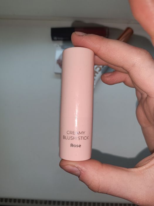 Продаю нову косметику від dogenia