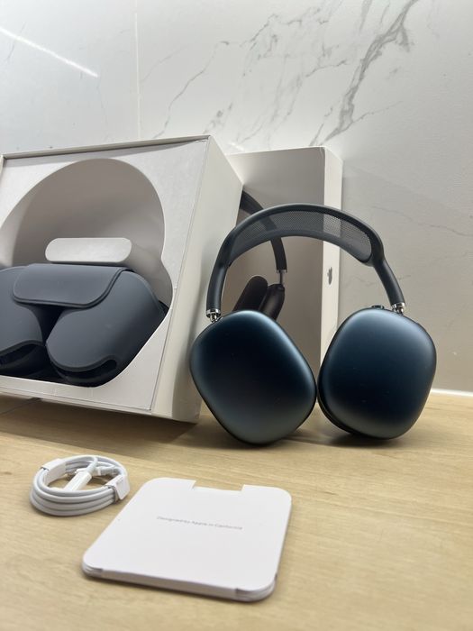 AirPods Max Midnight