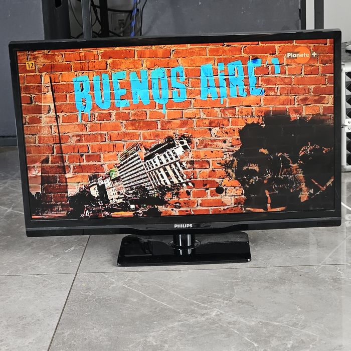 Telewizor 24/ 22 Cali