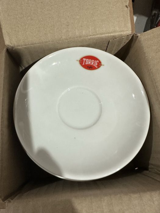 Conjunto 6 chavenas e 6 pires novos