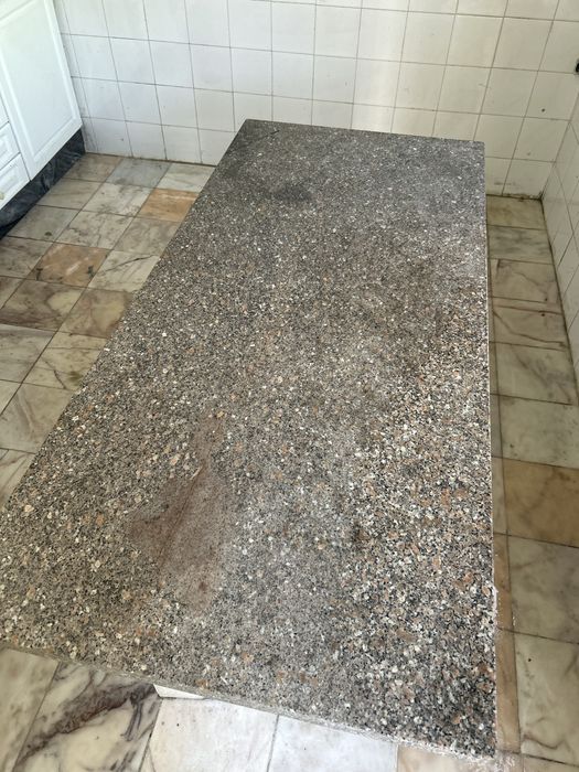 Pedra granito pra bancada, balcão ou mesa