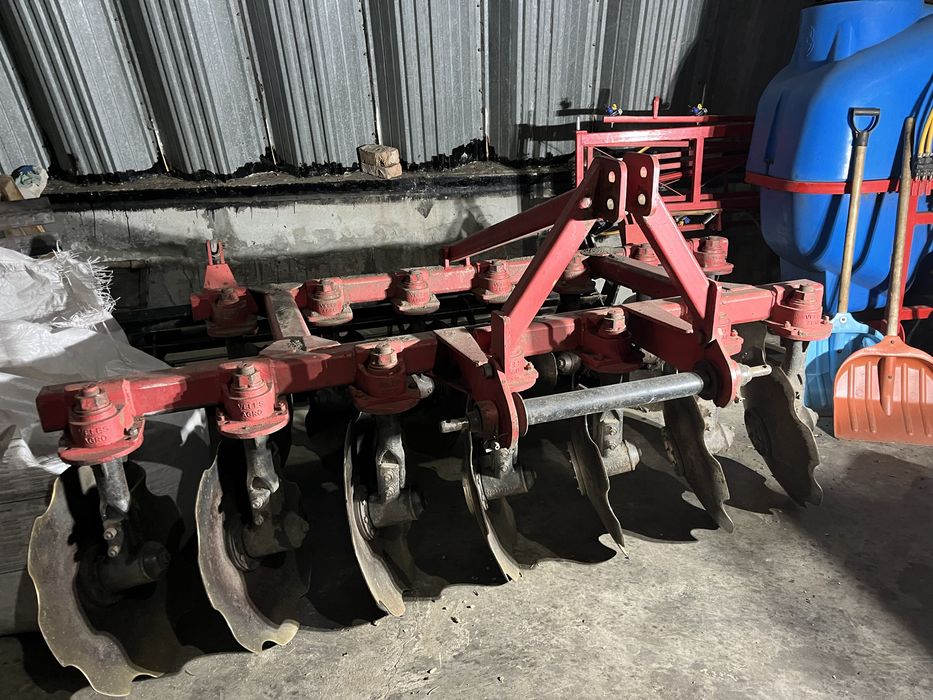 Дисковий плуг Велес-агро