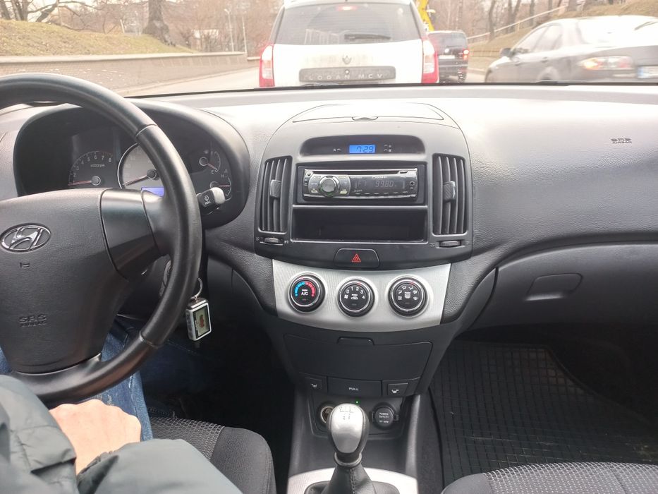 Hyundai Elantr(Хюндай Елантра)