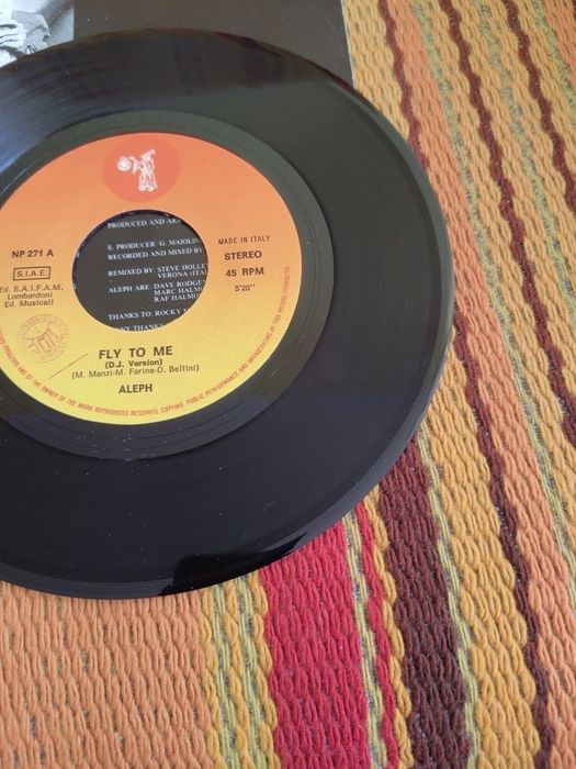 Aleph-Fly To Me, 7"singiel winylowy Italo disco