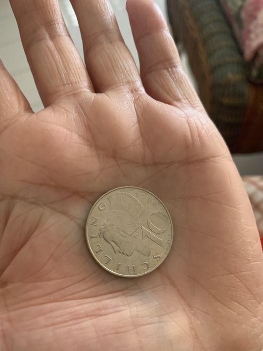 Moedas antigas, centavos, escudos e moedas estrangeiras