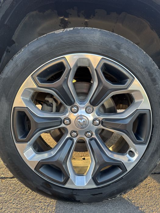 Sprzedam dodge ram 2018r