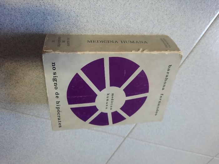 No Signo de Hipócrates (portes grátis)