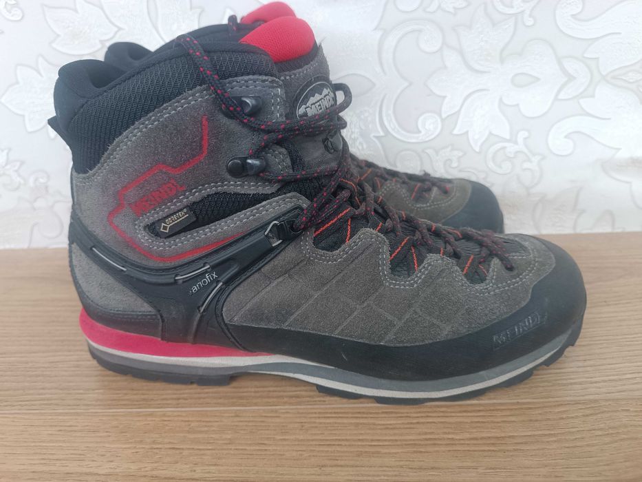 Ботинки берцы зимние trekking Meindl Gore tex 42 размер 27 см 27.4