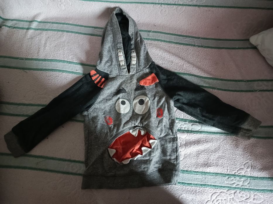 Отдам пакет детских вещей