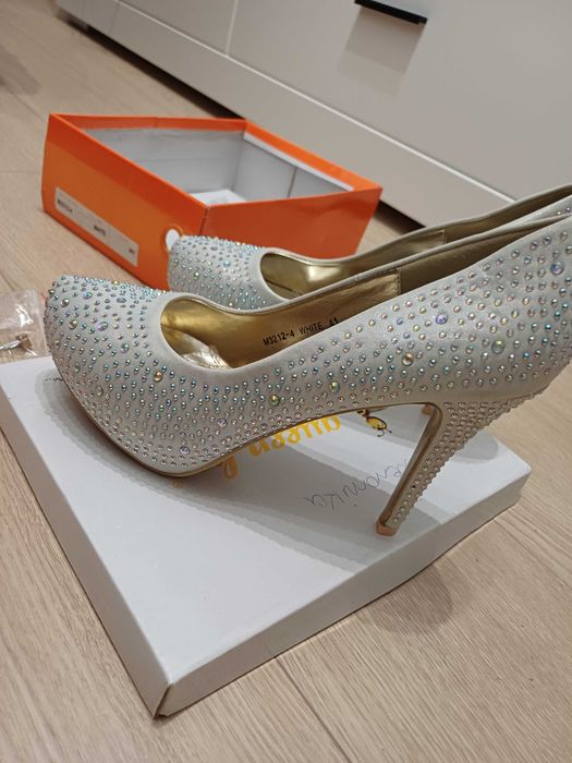 Buty ślubne białe świecące 41