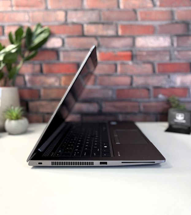 Ноутбук HP Zbook 14U G5·I7-8550U·16GB+SSD256·RADEON PRO WX 3100 2GB