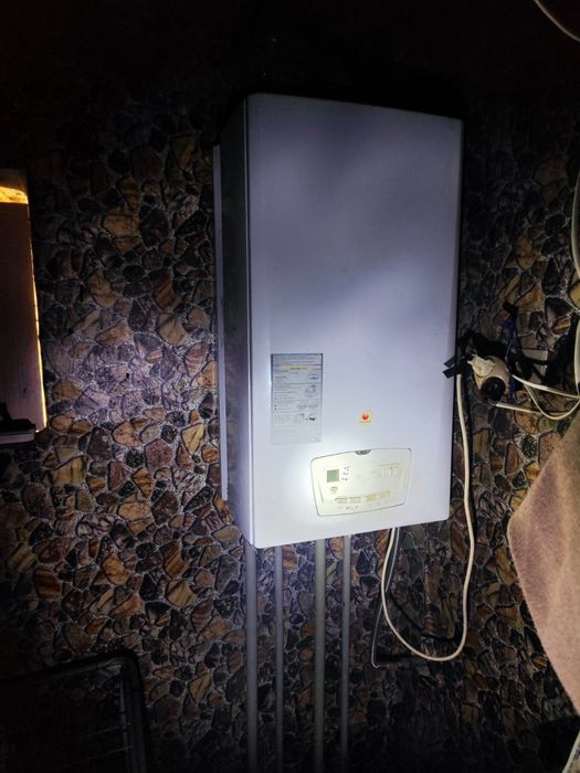 Продам будинок район басейна Мікомп