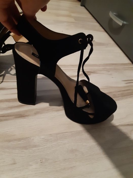 NOWE Szpilki sandały damskie na słupku 38