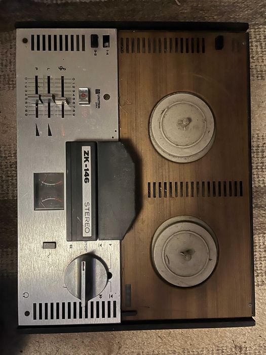 Magnetofon szpulowy Unitra ZK146
