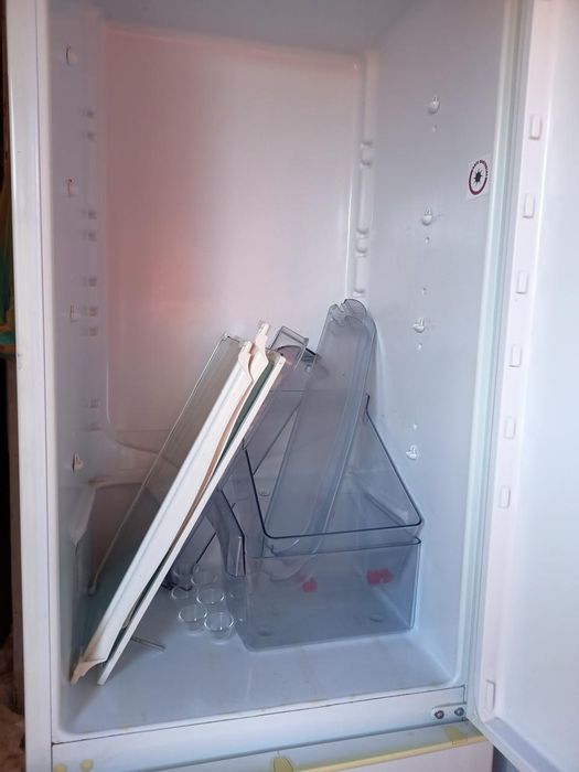 Холодильник Snaige в идеальном состоянии