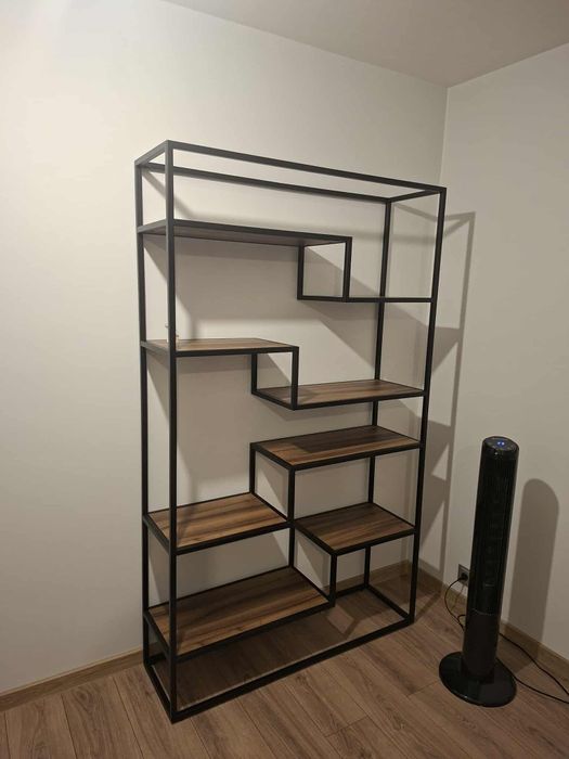 Regał w stylu loft