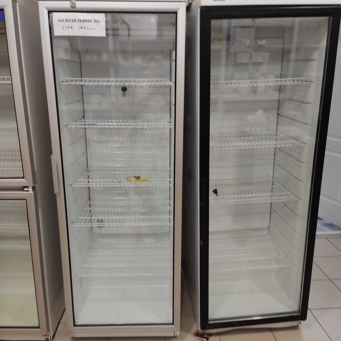 Холодильна шафа SnaigeCD350