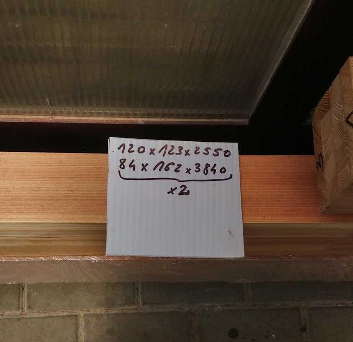 Belki klejone modrzewiowe, drewno konstrukcyjne, kantówki