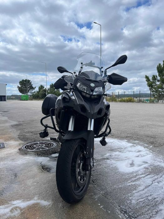 Benelli trk 502c 2020 sem malas