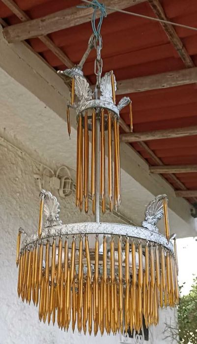 Candeeiro antigo em bom estado