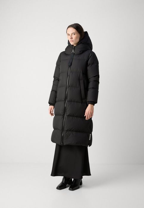 Płaszcz puchowy czarny pikowany Marc O'Polo 44