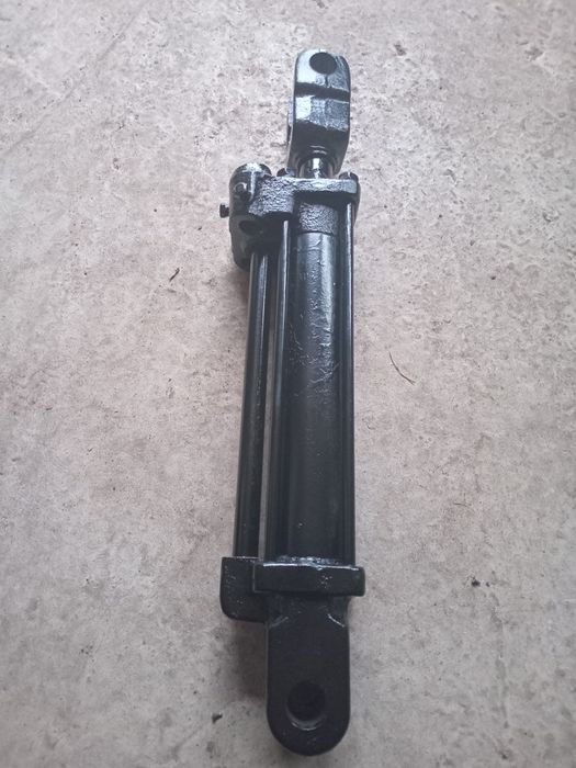 Гідроциліндр  на сільгосптехніку. Гідроциліндр ЦС 55.