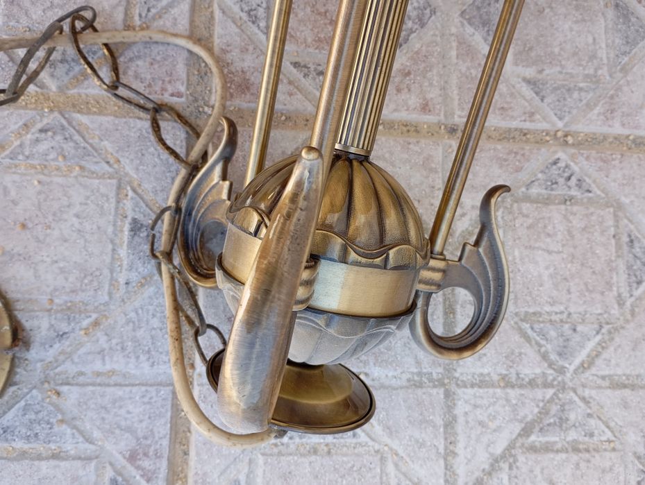 Candeeiro antigo para tecto, em excelente estado