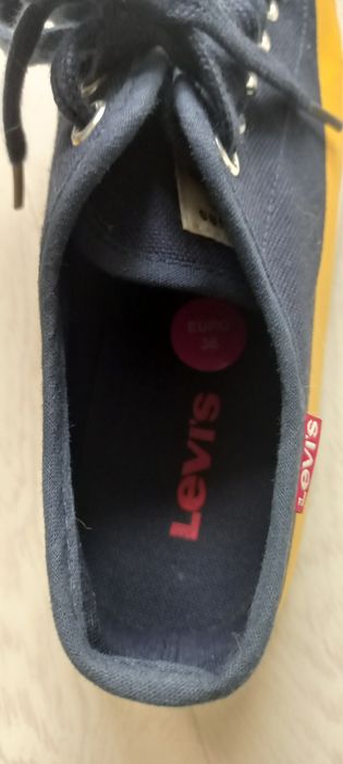 Buty  firmy  Levis