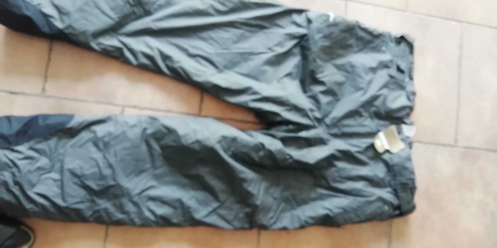 2 Pares calças para a Neve - Ski & Snowboard NOVOS