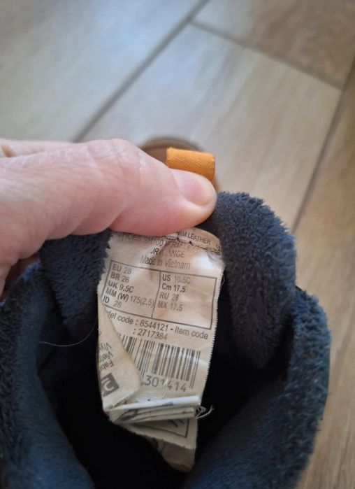 Buty turystyczne Queshua zimowe nieprzemakalne rozmiar 28 świetny stan
