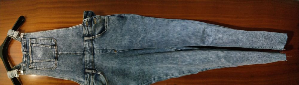 Calças de ganga/jardineiras