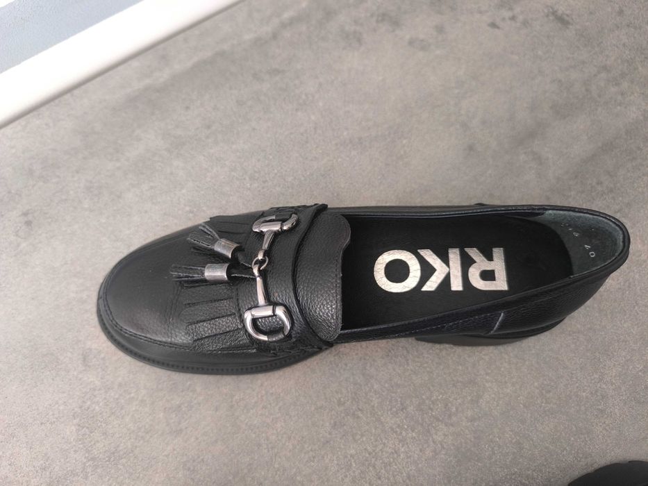 Nowe czarne skórzane mokasyny Ryłko RKO