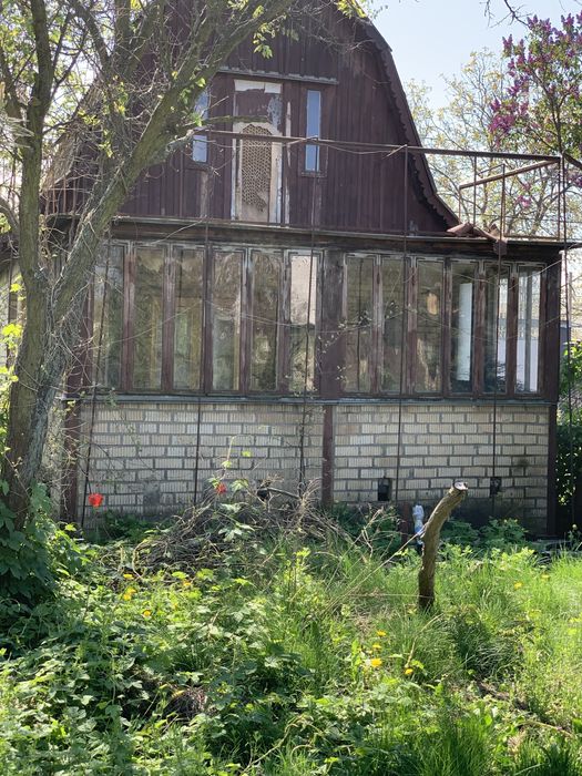 Продаж будинку 40кв м. зем. ділянка 5.4 сотки Садова 58. До метро 2 км