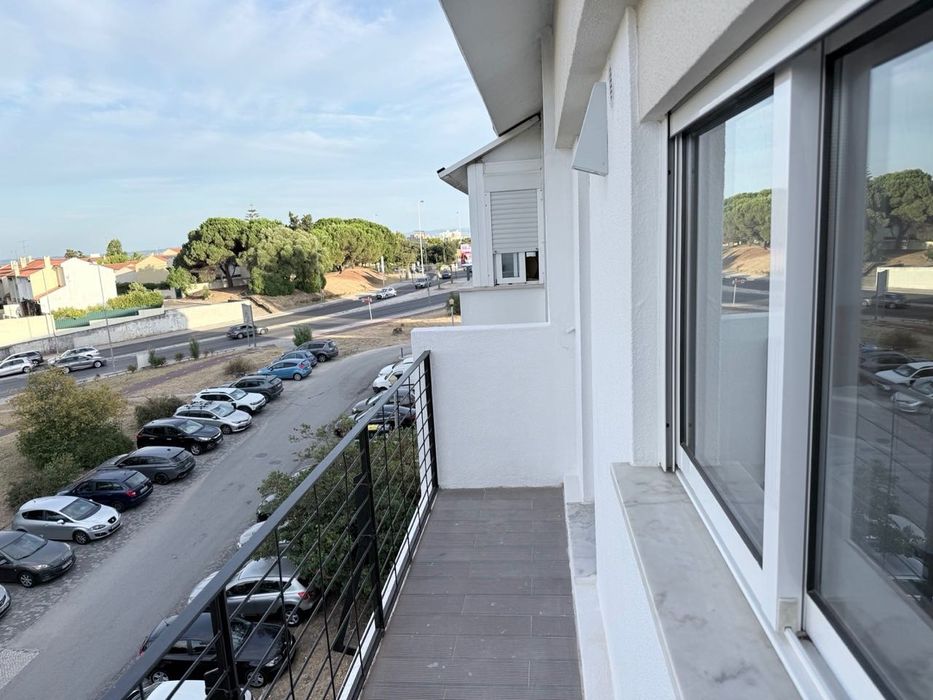 Quarto para 2 pessoas, para arrendar em Rua Cidade da Beira Olivais Sul - Lisboa