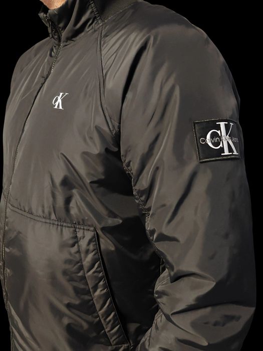 Super model przejściowej kurtki Calvin Klein Jeans regular fit XL