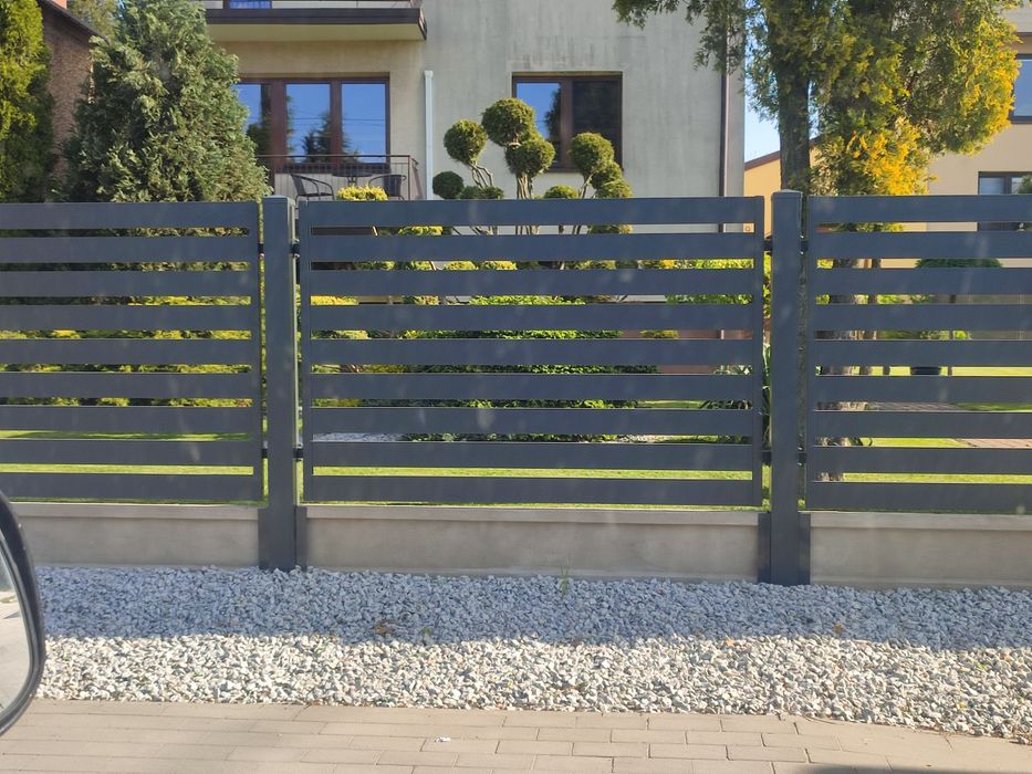 Bramy palisadowe panelowe nowoczesne przesuwne skrzydłowe przęsła