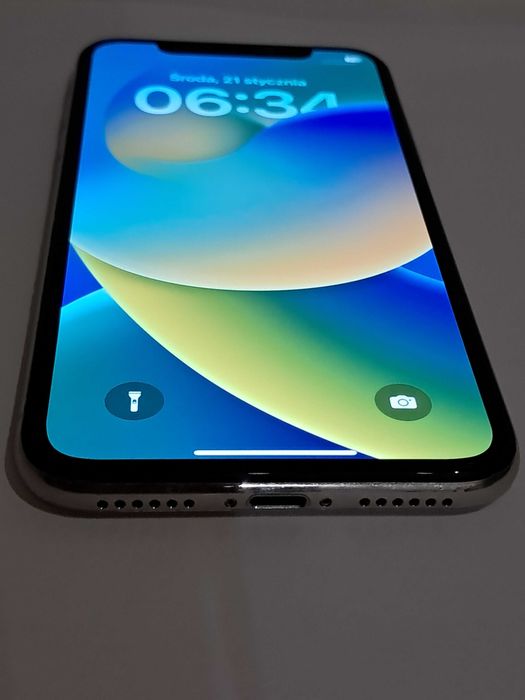 Smartfon Apple iPhone X 3 GB / 64 GB 4G (LTE) srebrny bateria 100%