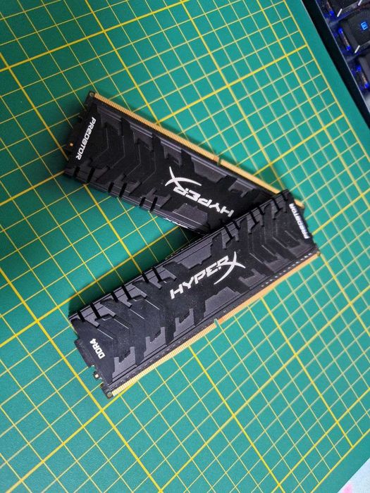 Pamięć RAM HyperX Predator - 16GB Kit*(2x8GB) - DDR4 3200MT/s CL16