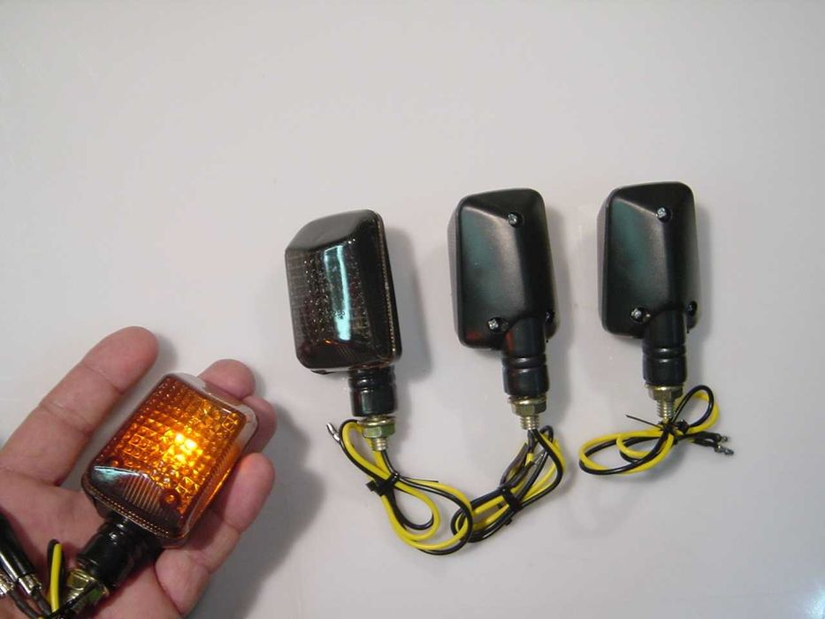 Piscas universais para mota ou moto4