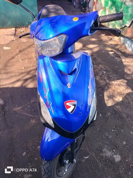 Скутер SPARK 125