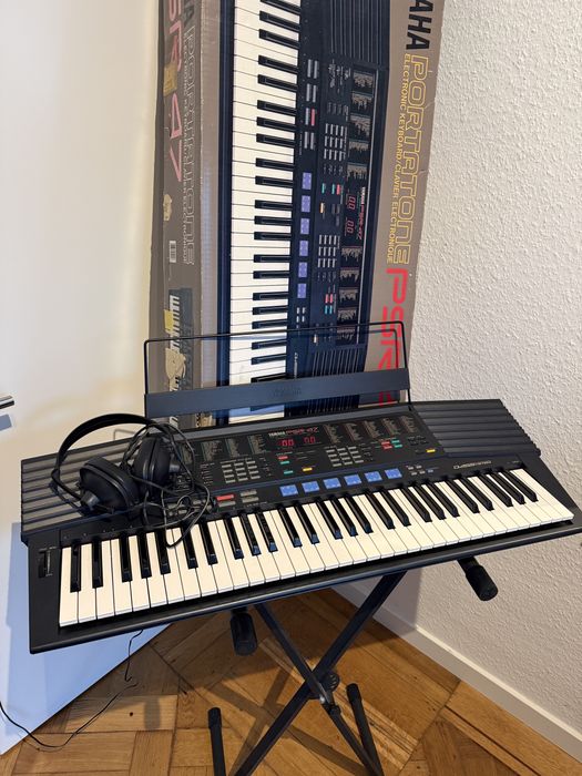 Синтезатор Yamaha psr 47+ стійка!!!