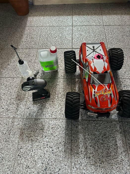 Carro telecomandado Nitro thunder tiger monster truck