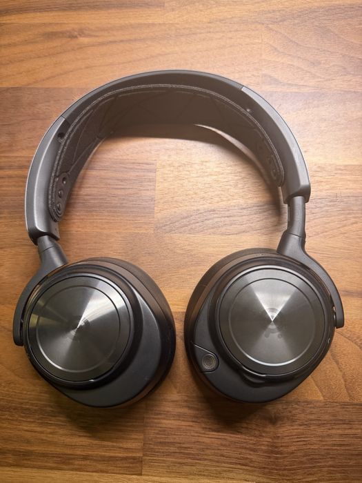 Steelseries Artics Nova Pro Wireless