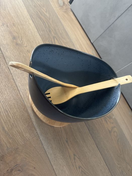 Piękna misa sałatkowa DUKA