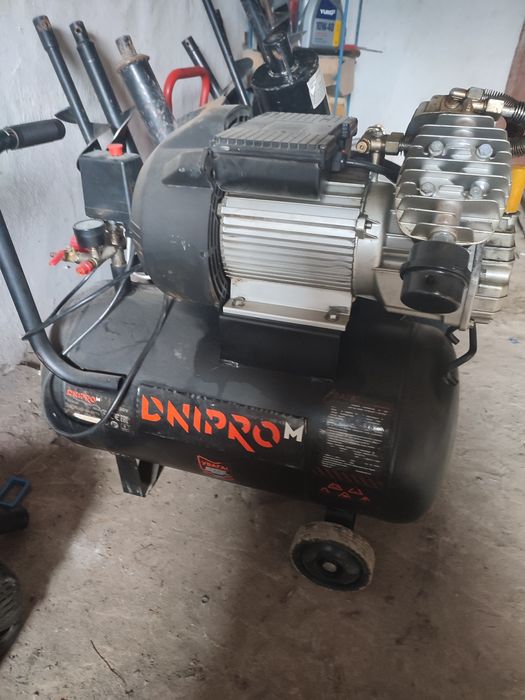 Оренда генератора. Прокат бензогенератора. Генератор. Віброплита. Бур.