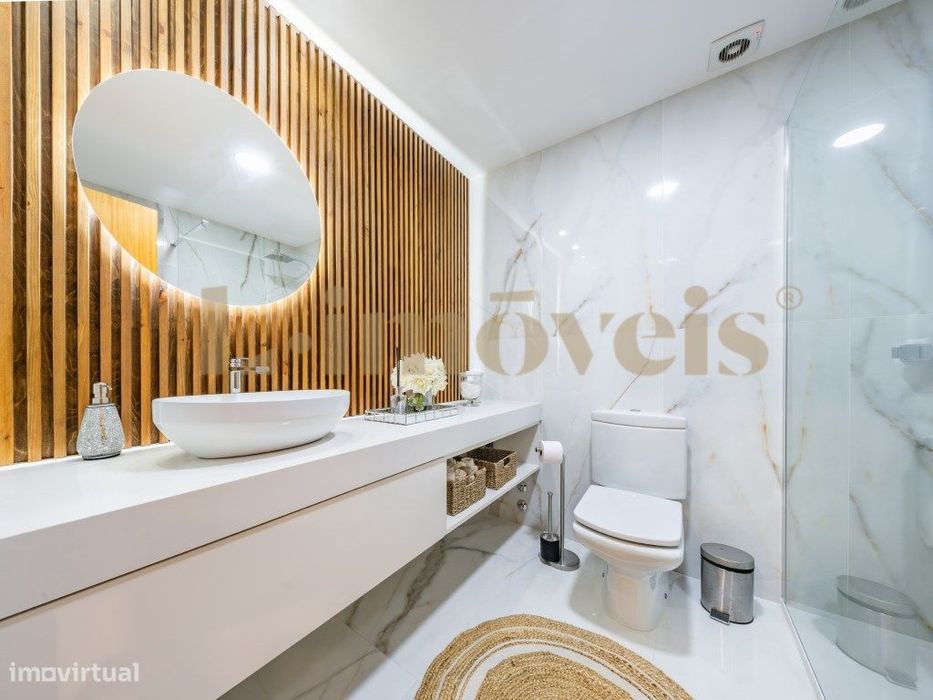 Apartamento T3, Mobilado E Equipado, No Fórum, Vizela.