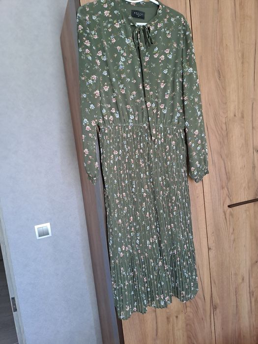 Сукня вiд бренду  Mohito