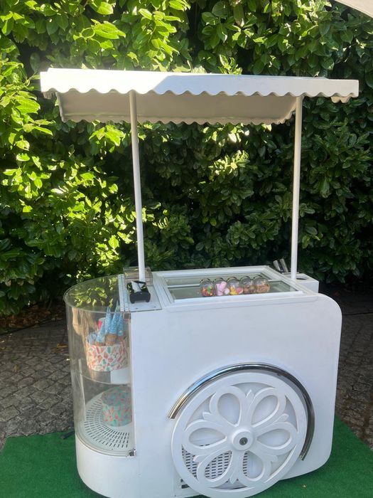 Crepes, gelados , pizzas , pipocas , algodao doce