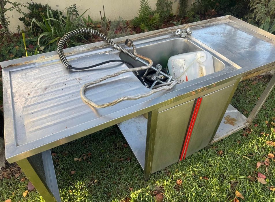 Banca Inox Industrial 1 Cuba, Torneira e Chuveiro