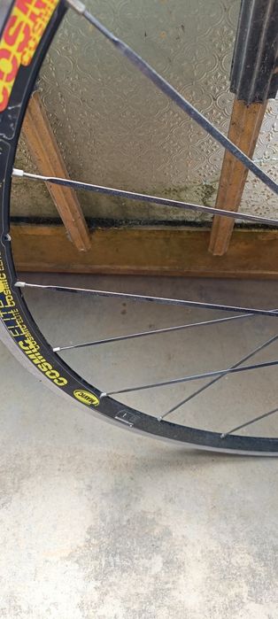 Roda traseira Mavic Cosmic Elite